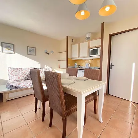 Apartment Royal Park, T2 - Avec Piscine - - Lb070-215
